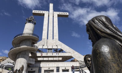 Cruz del Tercer Milenio